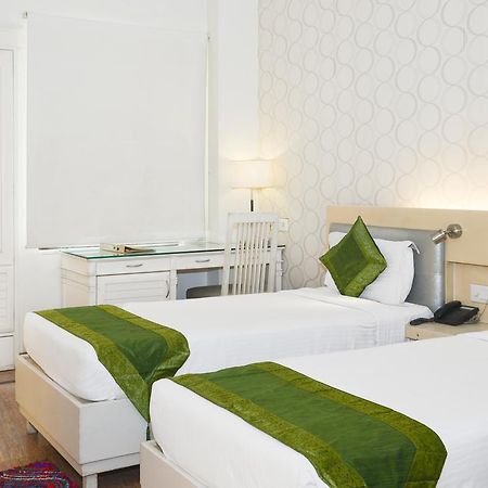 Hotel Treebo Check In By Oran Nueva Delhi Exterior foto