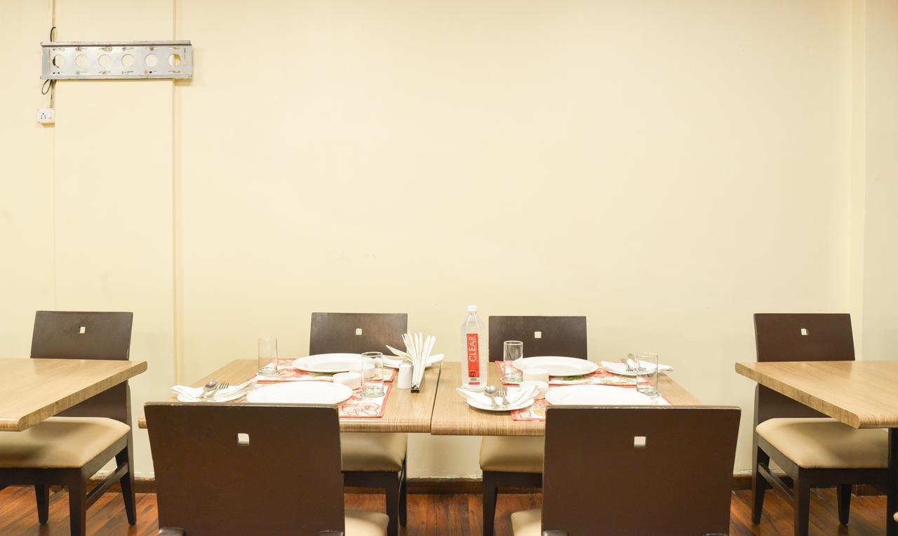 Hotel Treebo Check In By Oran Nueva Delhi Exterior foto